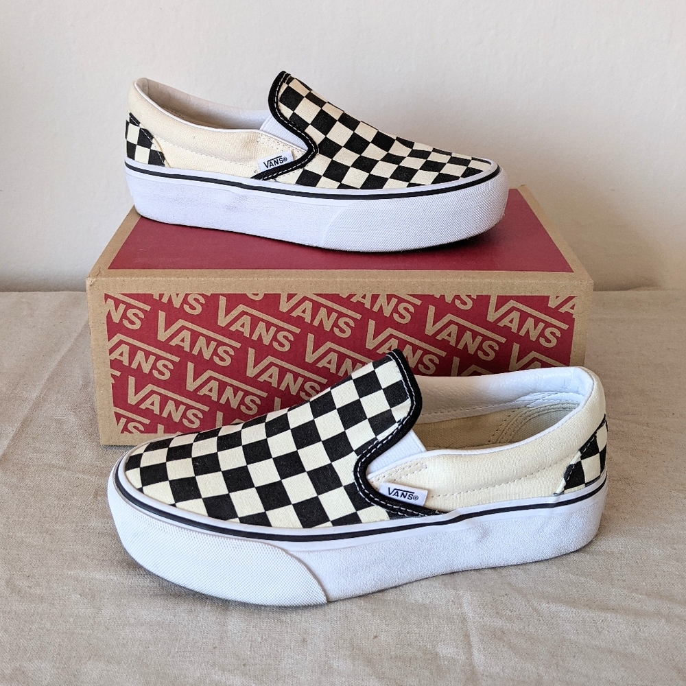 Slip on platform Vans